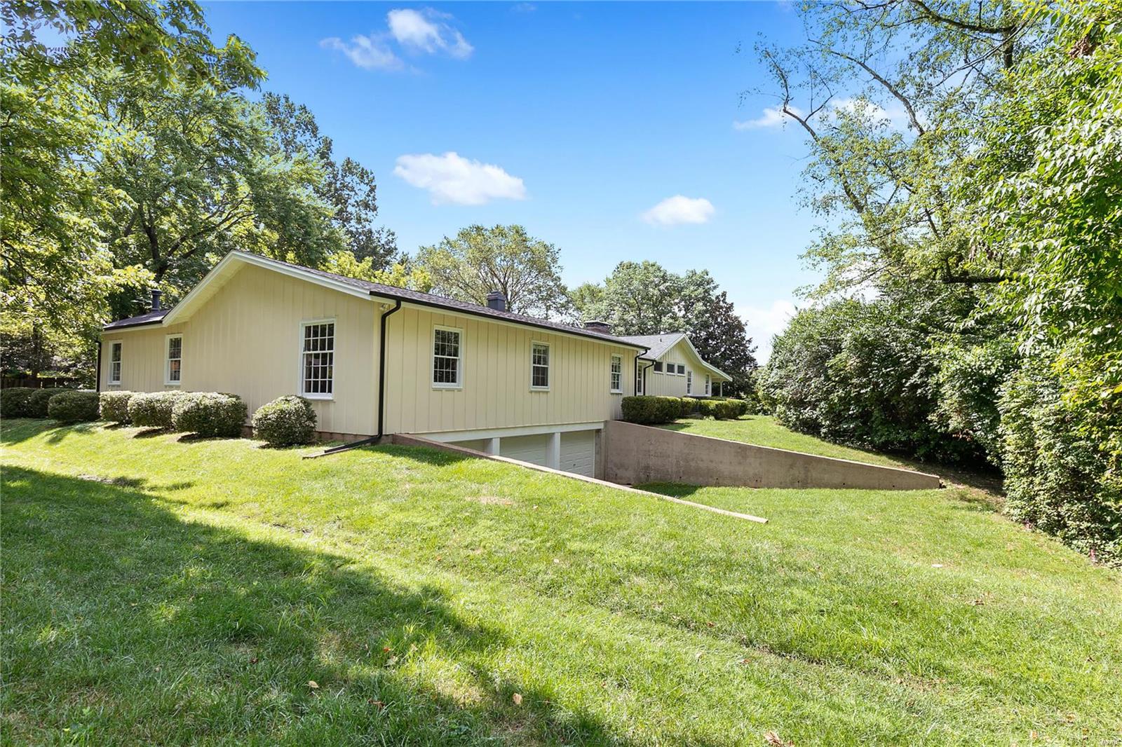 10018 Conway Road Ladue, MO 63124 - Photo 10 of 72