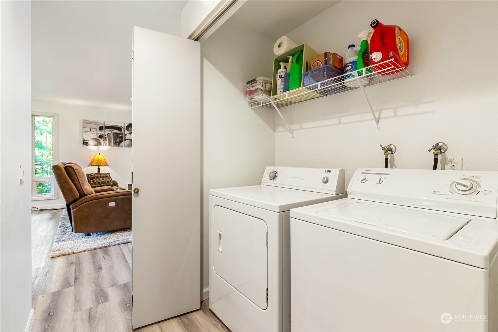 8 Topper Drive Bellingham, WA 98229 - Photo 17 of 32 a utility room with dryer and washer