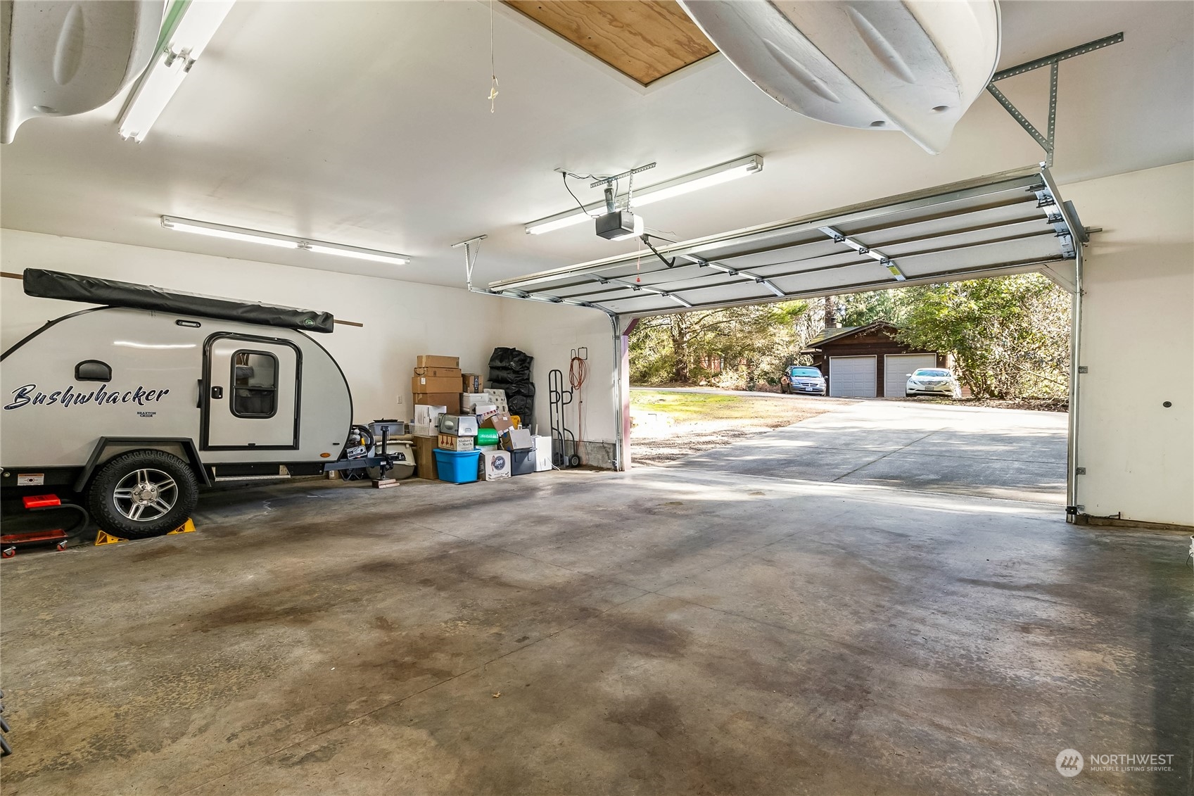8 Topper Drive Bellingham, WA 98229 - Photo 20 of 32 a view of car garage