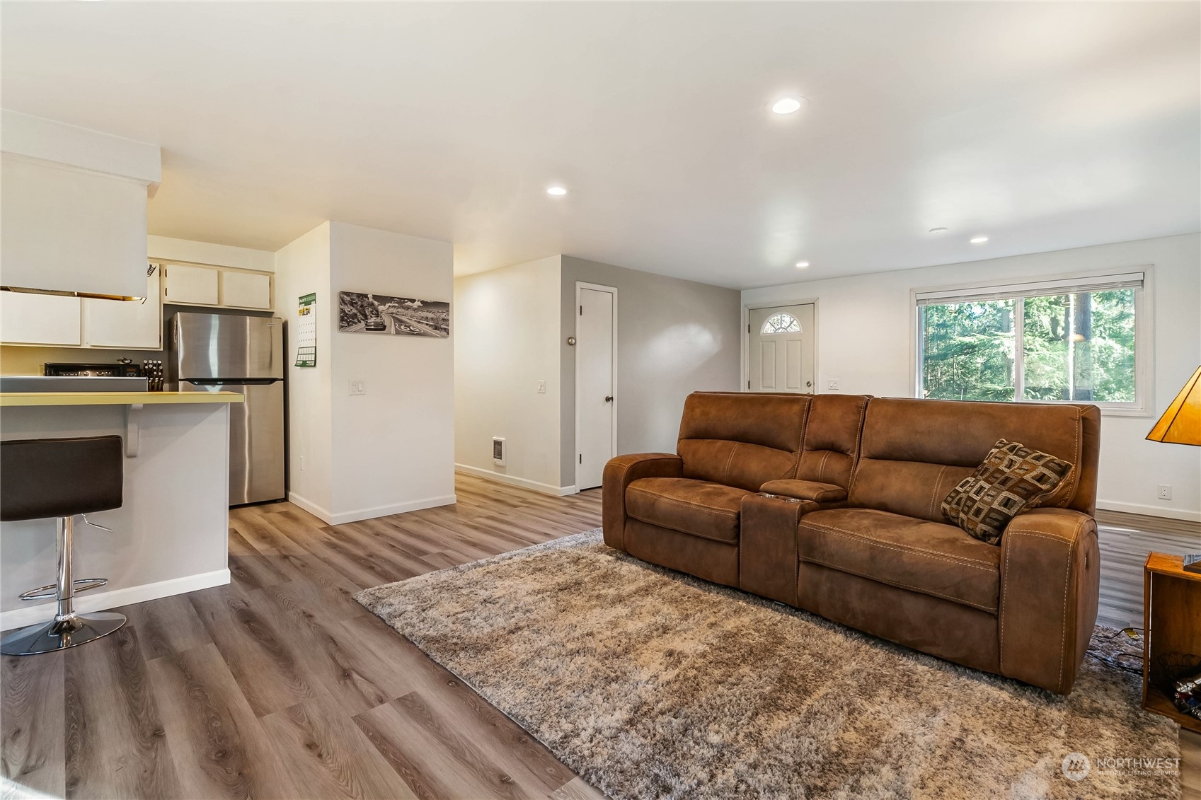 8 Topper Drive Bellingham, WA 98229 - Photo 3 of 32 a living room with furniture and a wooden floor