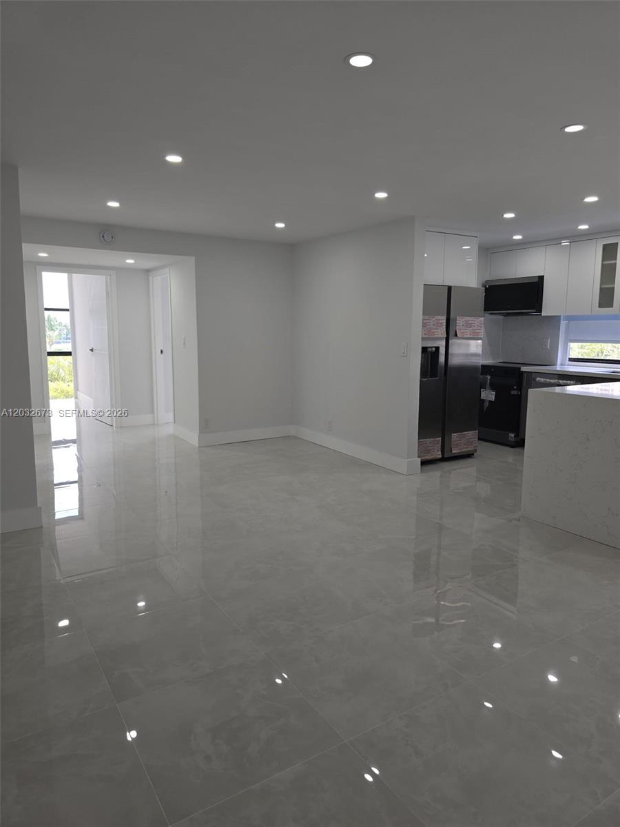 17021 North Bay Road, Unit 601 Sunny Isles Beach, FL 33160 - Photo 8 of 19