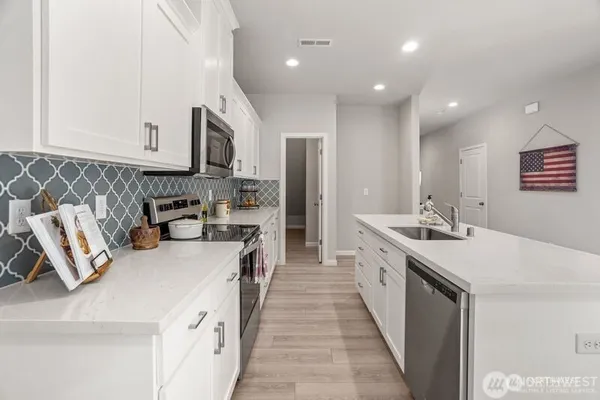 $724,690 | 1406 60th Avenue Northeast, Tacoma, WA 98422