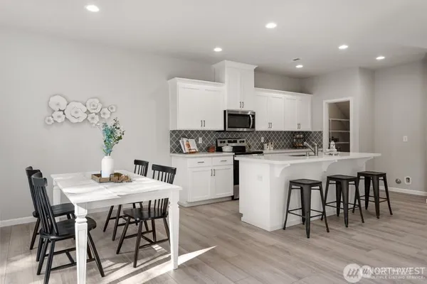 $724,690 | 1406 60th Avenue Northeast, Tacoma, WA 98422