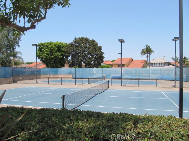 8 Bellezza Irvine, CA 92620 - Photo 36 of 39 Community Tennis Courts