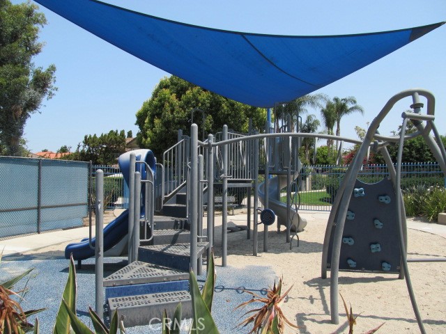 8 Bellezza Irvine, CA 92620 - Photo 38 of 39 Children's Play Area