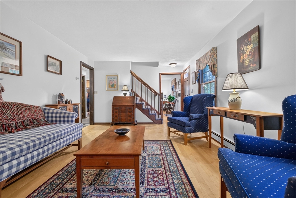 9 Spruce Road North Reading, MA 01864 - Photo 6 of 26