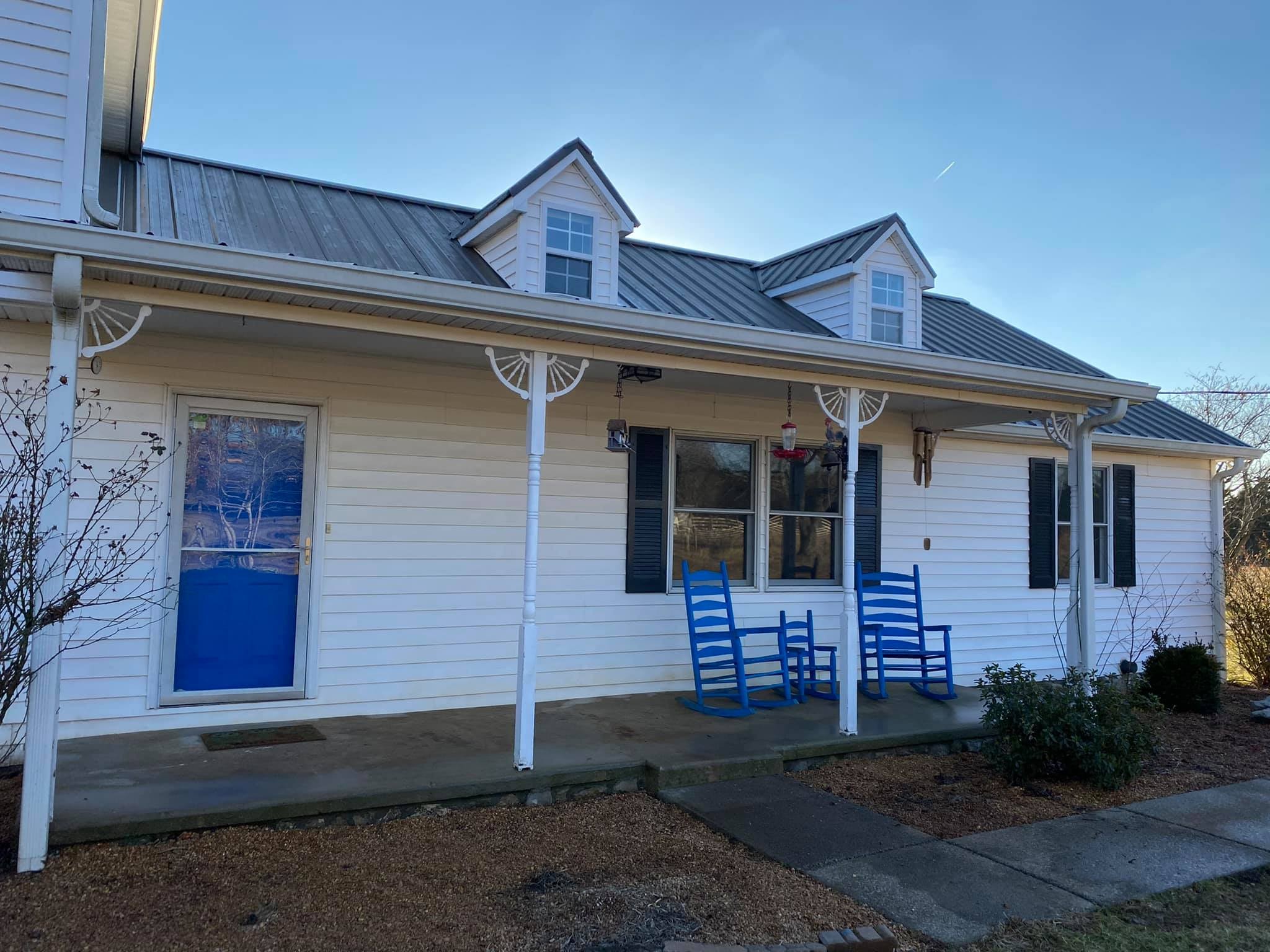 3440 Vesta Road Lebanon, TN 37090 - Photo 3 of 37 a front view of a house with garden