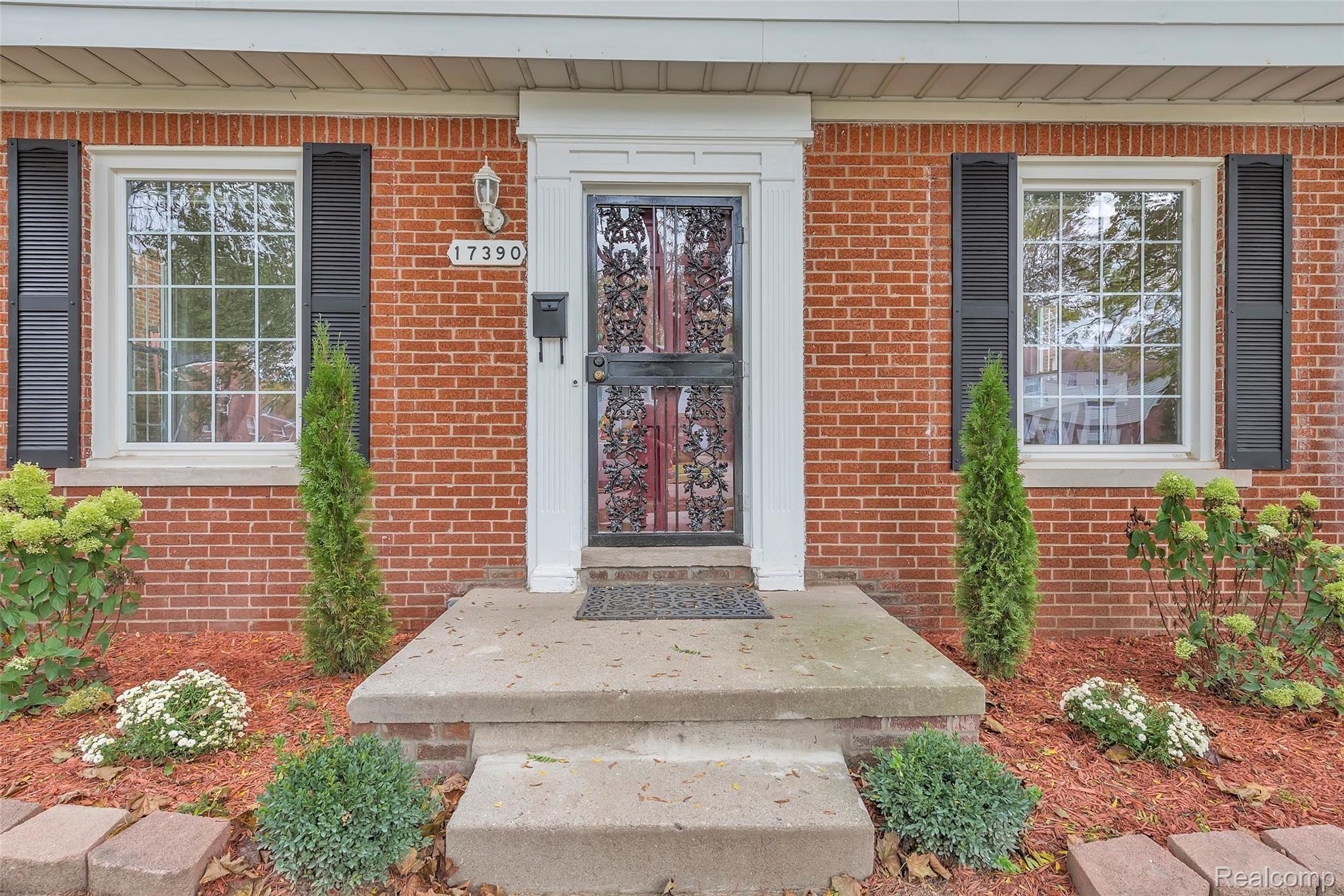 17390 Huntington Road Detroit, MI 48219 - Photo 2 of 19 17390-Huntington-Rd-Detroit-MI-48219-windowstill-4.jpg