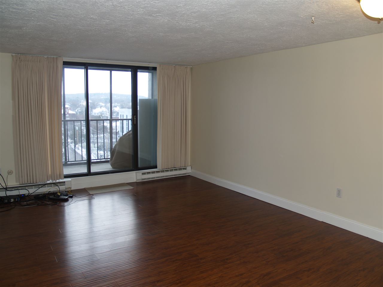 55 River Road, Unit 9H Manchester, NH 03104 - Photo 2 of 17