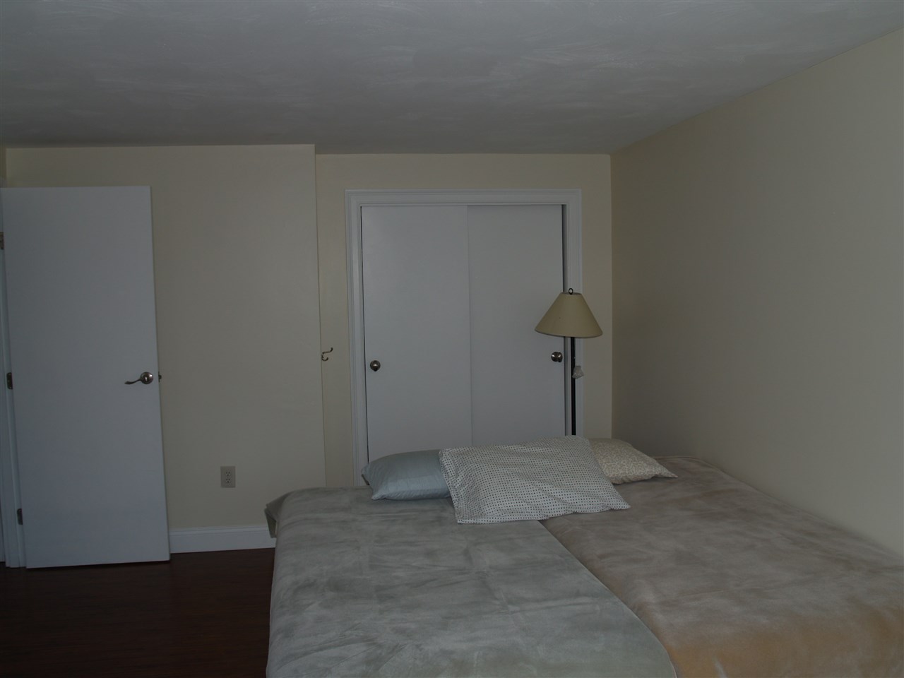 55 River Road, Unit 9H Manchester, NH 03104 - Photo 12 of 17