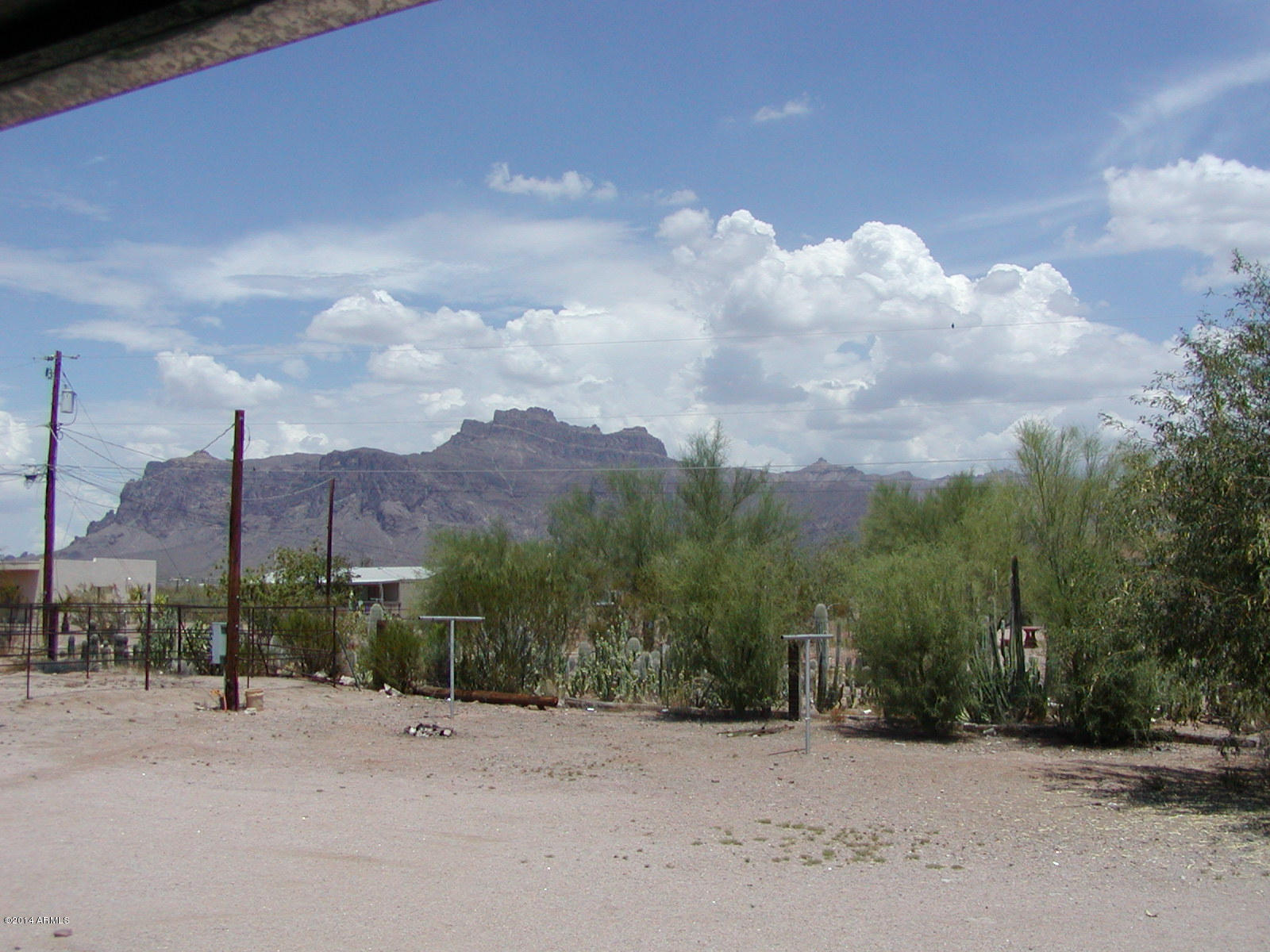 633 South Hilton Road Apache Junction, AZ 85119 - Photo 8 of 15 633 S Hilton 006
