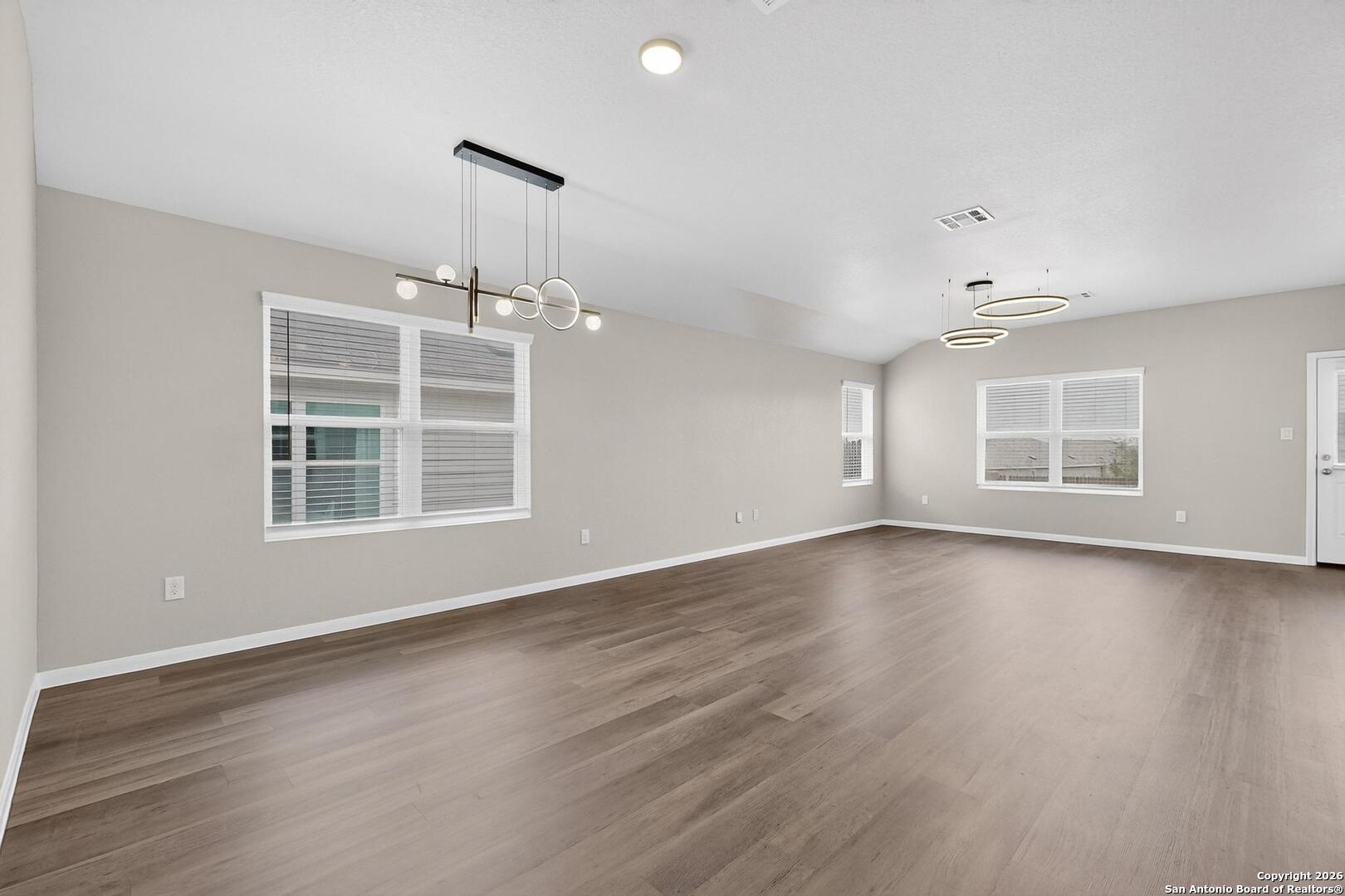 6806 Bale Ridge San Antonio, TX 78252 - Photo 4 of 41