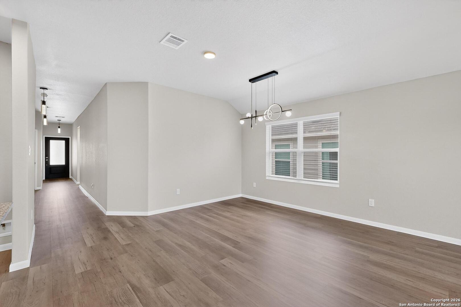 6806 Bale Ridge San Antonio, TX 78252 - Photo 5 of 41