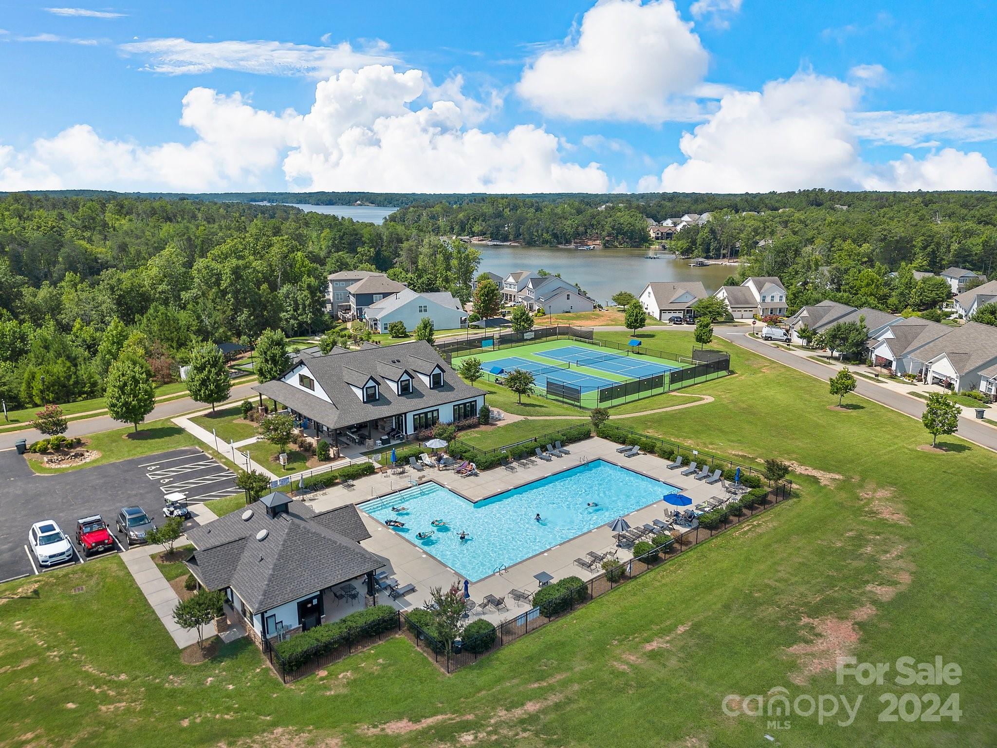 30123 Turtle Point Court Lancaster, SC 29720 - Photo 6 of 31 Gallery Image 6