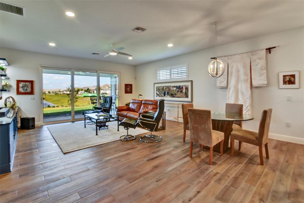8192 Sternway Road Sarasota, FL 34240 - Photo 3 of 33 Gallery Image 3