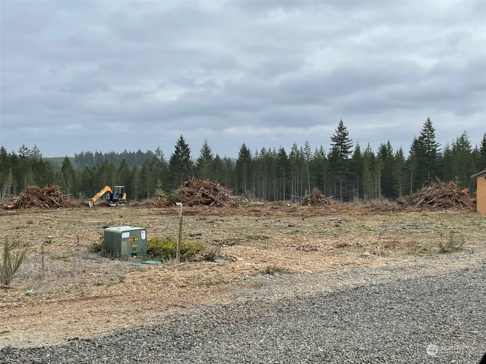 720 East Benson Ridge Road Grapeview, WA 98546 - Photo 8 of 9 Gallery Image 8