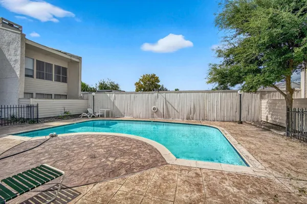 $2,750 | 6019 Winsome Lane, Unit 2, Houston, TX 77057