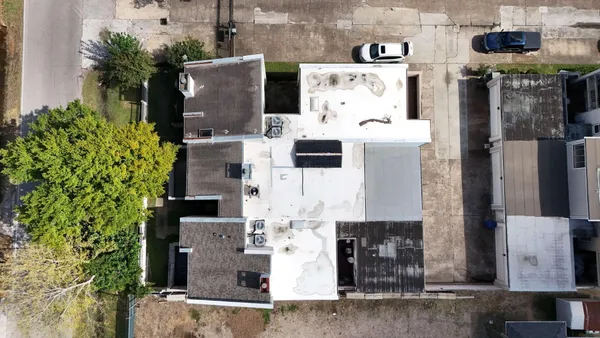 $2,750 | 6019 Winsome Lane, Unit 2, Houston, TX 77057