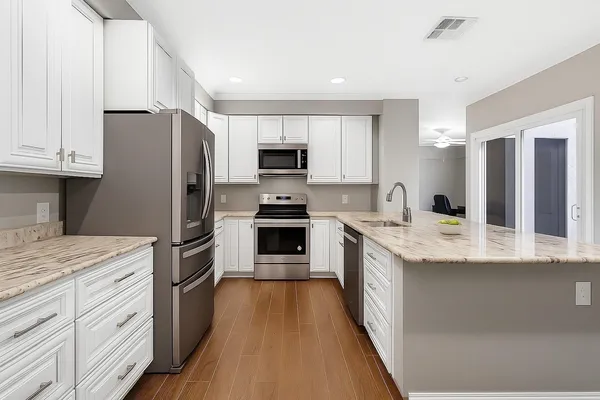 $2,750 | 6019 Winsome Lane, Unit 2, Houston, TX 77057