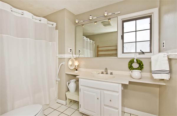 10 Arbor Road Newton, MA 02465 - Photo 14 of 20