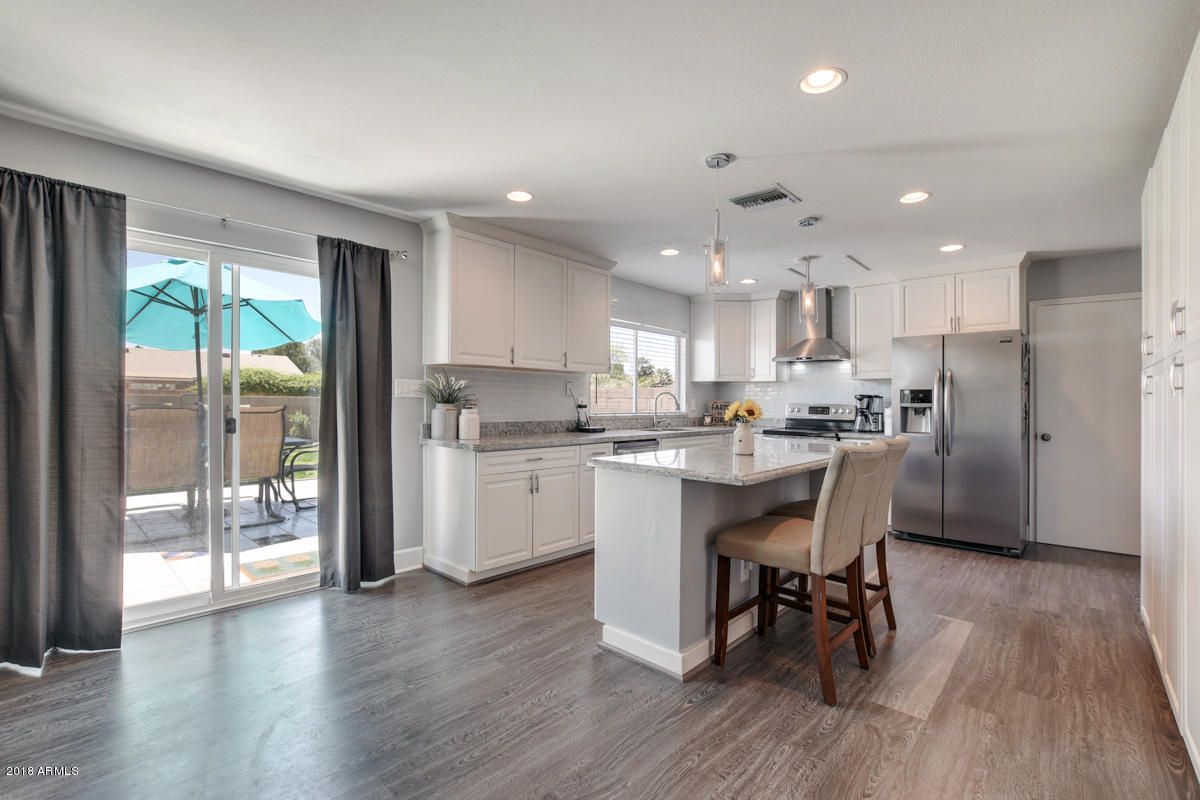 2506 South Evergreen Road Tempe, AZ 85282 - Photo 8 of 29 2506-South-Evergreen-Road-17