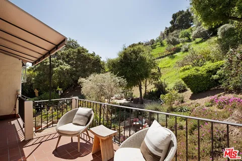 $4,375,000 | 5432 Red Oak Drive, Los Angeles, CA 90068