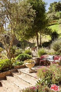 $4,375,000 | 5432 Red Oak Drive, Los Angeles, CA 90068