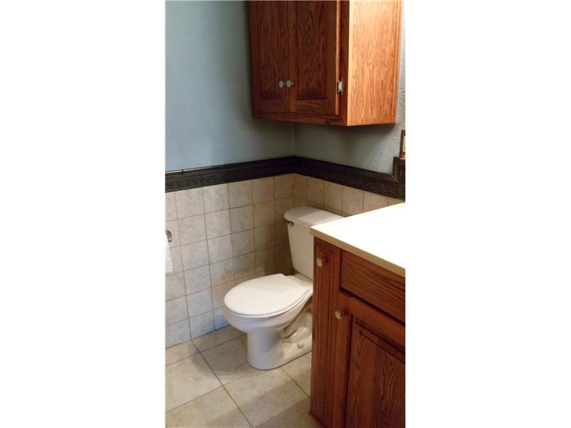 2107 Tamarack Road Anderson, IN 46011 - Photo 8 of 16 Gallery Image 8