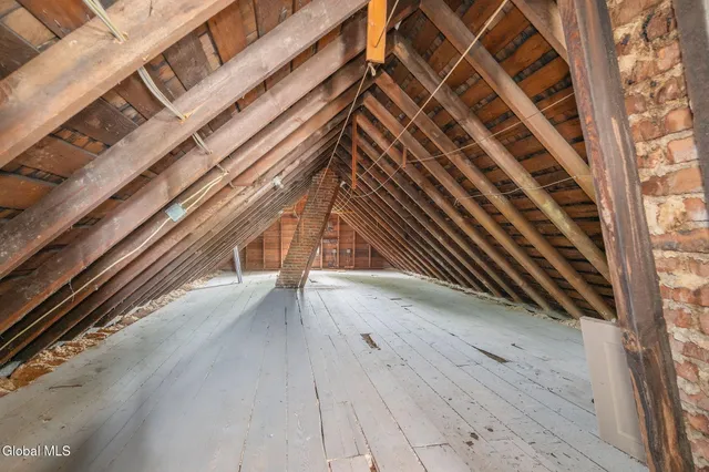 $389,000 | 7 North Center Street, Schenectady, NY 12305