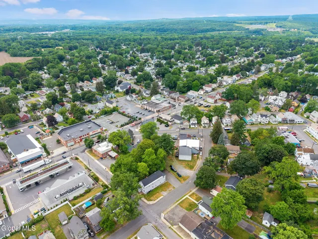 $389,000 | 7 North Center Street, Schenectady, NY 12305