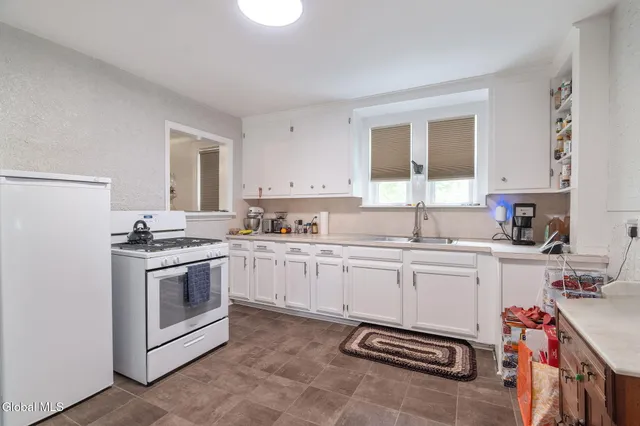 $389,000 | 7 North Center Street, Schenectady, NY 12305