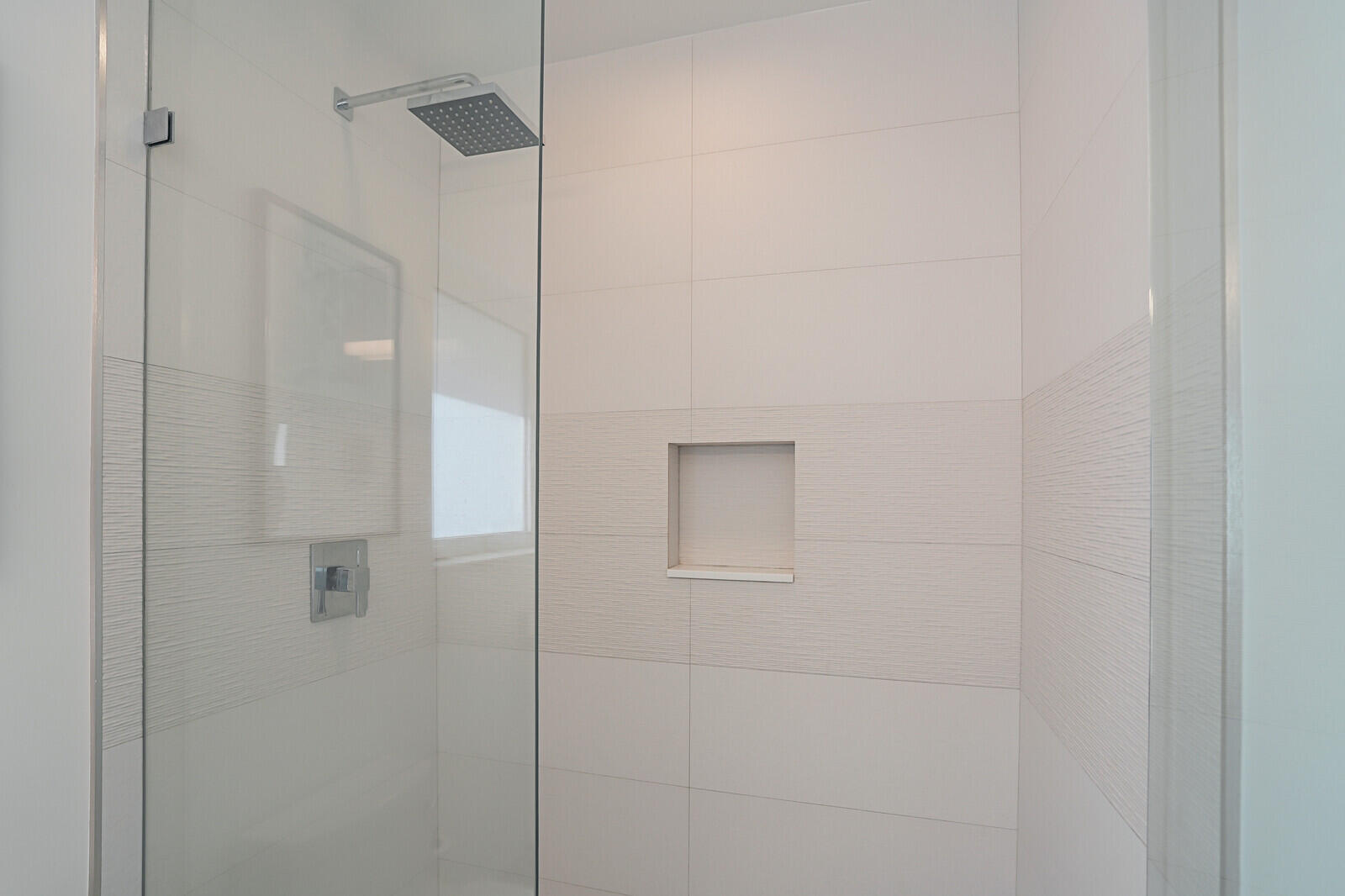 1221 Dolphin Road Singer Island, FL 33404 - Photo 23 of 50 37_Image_23_mls