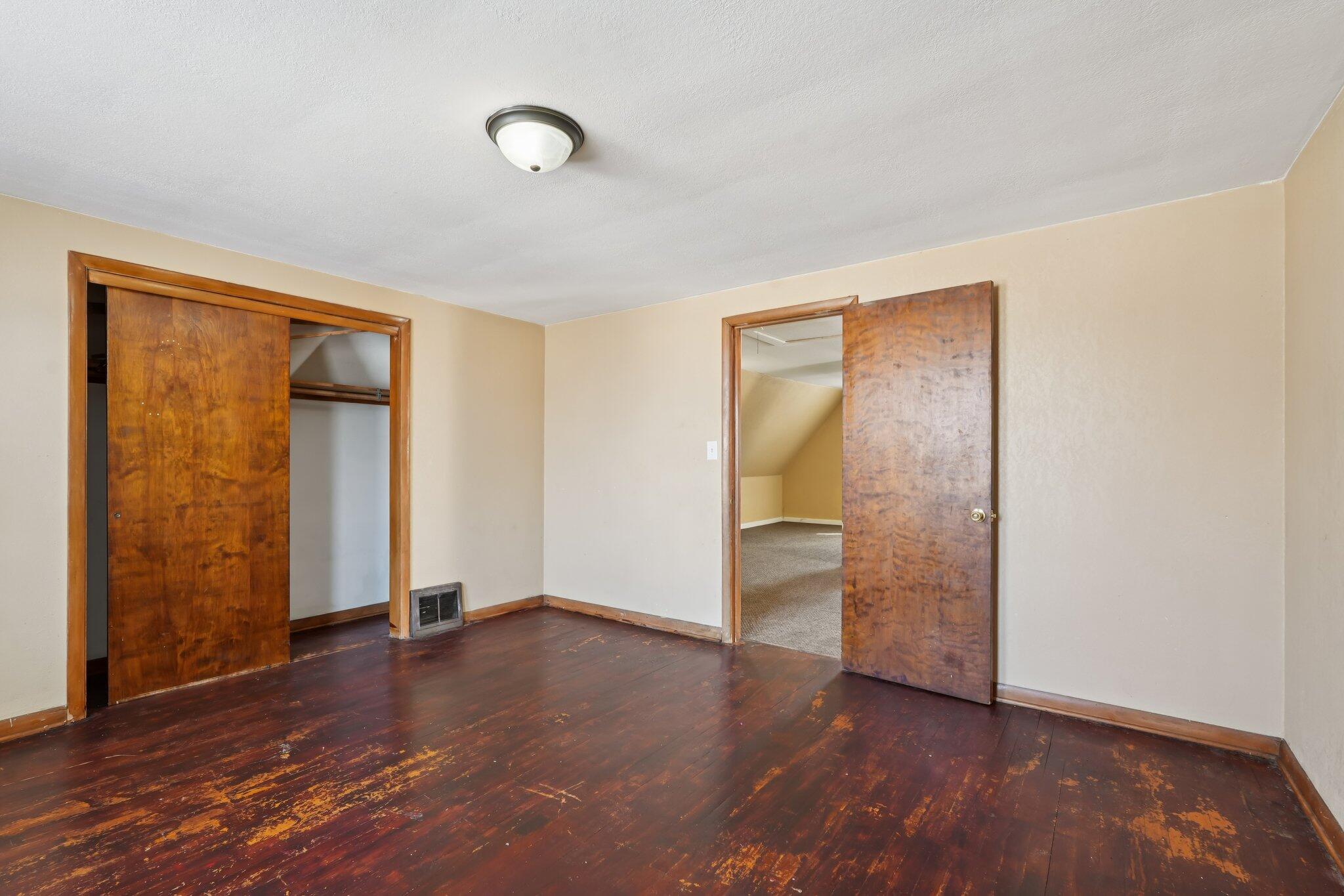4708 North 36th Street Milwaukee, WI 53209 - Photo 24 of 37 24-web-or-mls-N 36th St-S1803-026