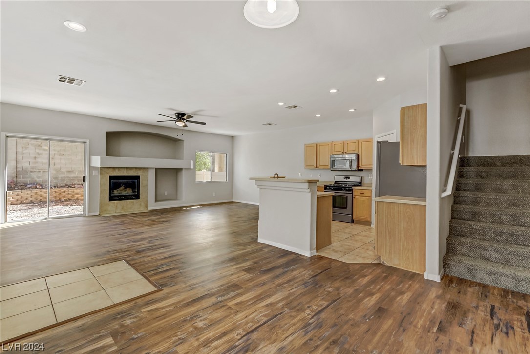 1555 Rusty Ridge Lane Henderson, NV 89002 - Photo 3 of 28