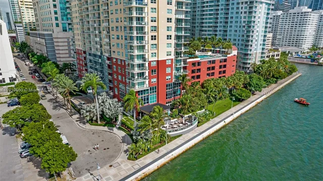 $690,000 | 1155 Brickell Bay Drive, Unit 2203, Miami, FL 33131