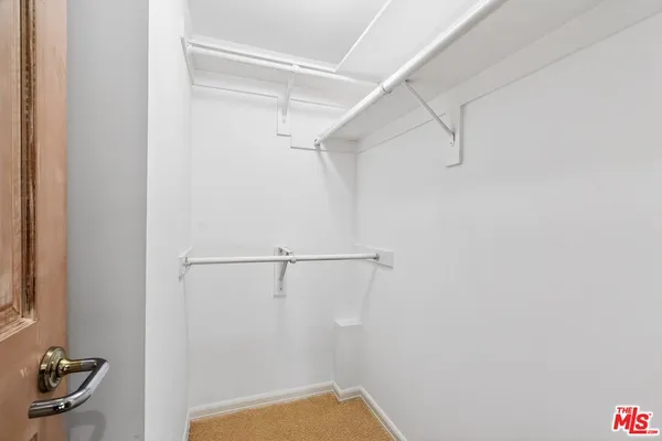 $1,170,000 | 11755 Montana Avenue, Unit 201, Los Angeles, CA 90049