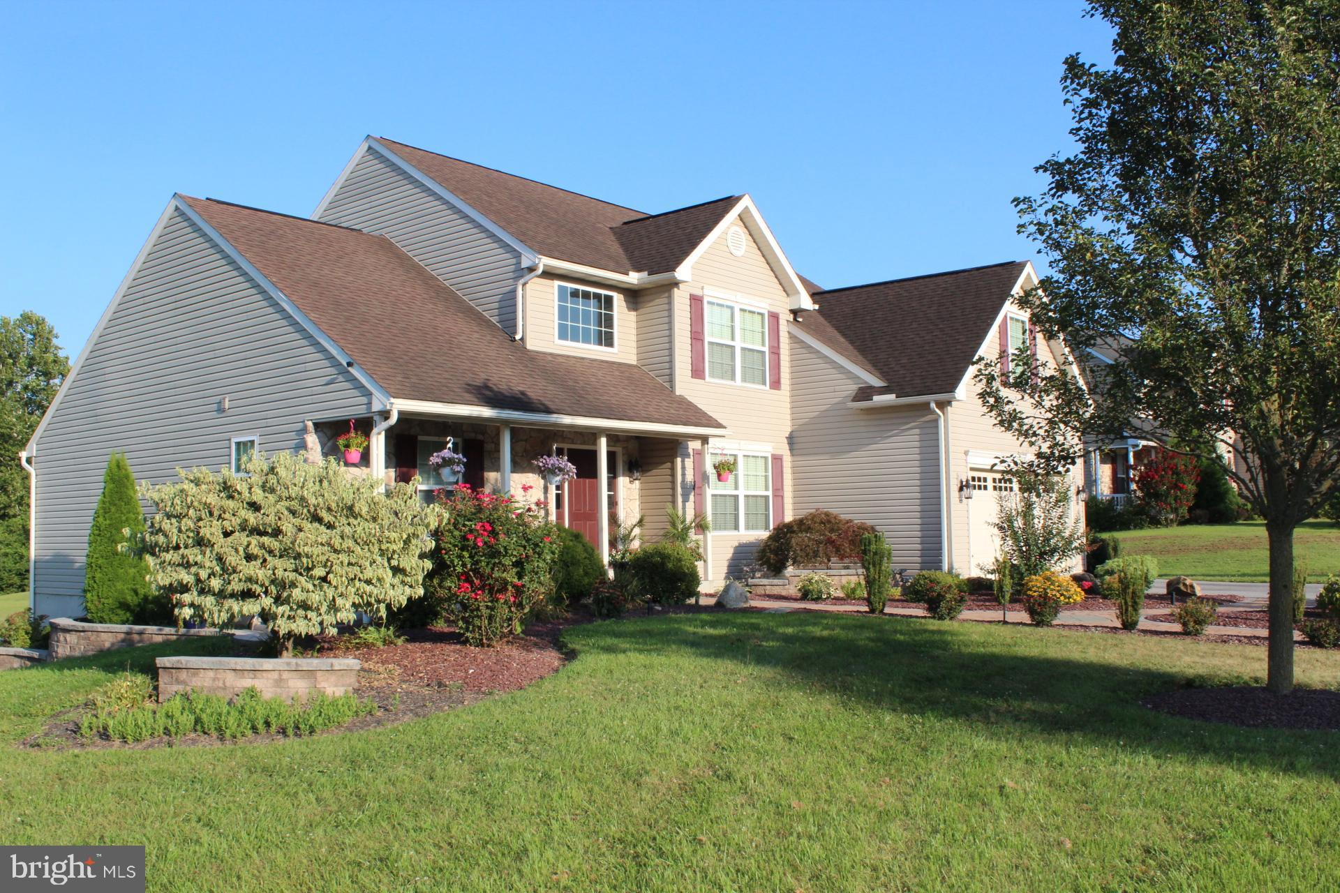 2 Jennifer Court Reading, PA 19608 - Photo 2 of 45 a front view of a house with garden