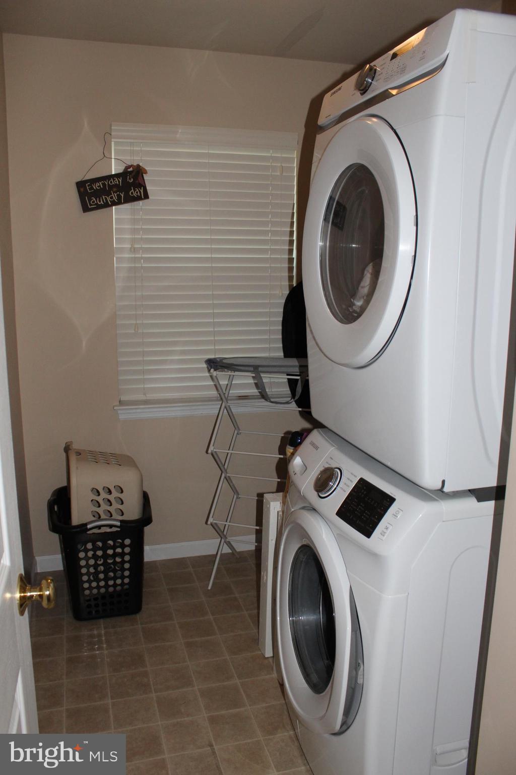 2 Jennifer Court Reading, PA 19608 - Photo 21 of 45 a utility room with dryer and washer