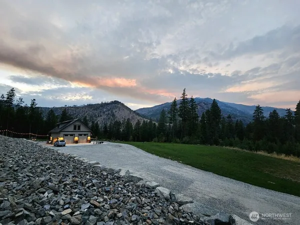$1,600,000 | 340 Mossback Lane, Entiat, WA 98822