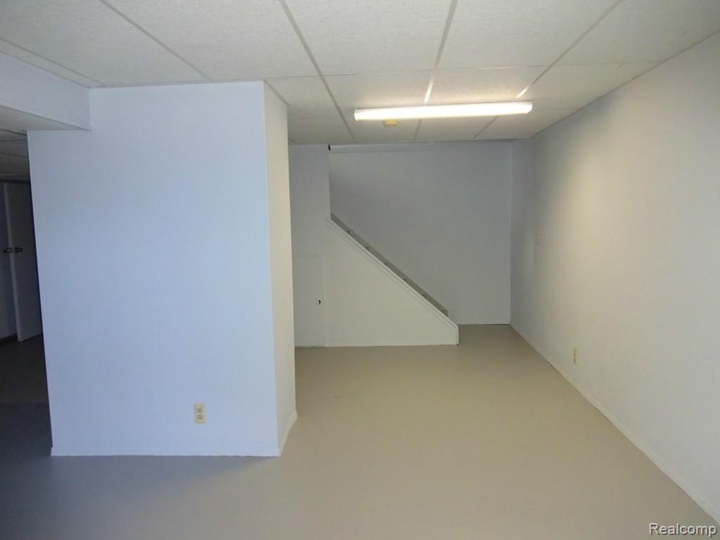 1631 Ridgecrest Rochester, MI 48306 - Photo 21 of 42 DSC00759.jpg