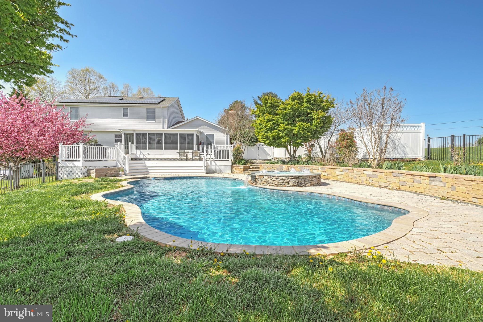 4201 Beckleysville Road Hampstead, MD 21074 - Photo 7 of 31 Heated pool