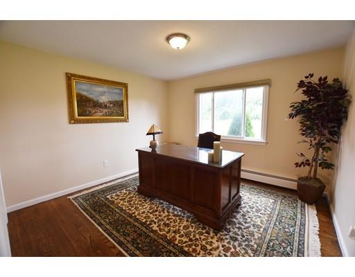 306 Bolton Road Lancaster, MA 01523 - Photo 28 of 30 a living room with furniture
