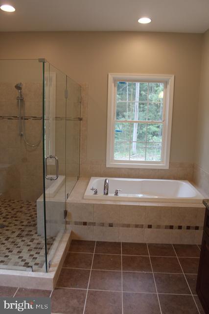13184 South River Road Sumerduck, VA 22742 - Photo 33 of 59 Gorgeous master bath