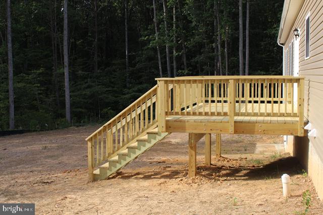 13184 South River Road Sumerduck, VA 22742 - Photo 50 of 59 Nice deck