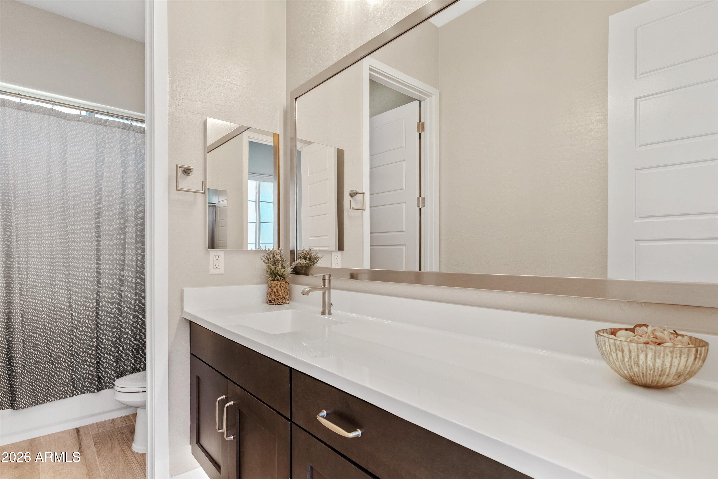 8142 East Jaeger Street Mesa, AZ 85207 - Photo 12 of 59 Bathroom 3