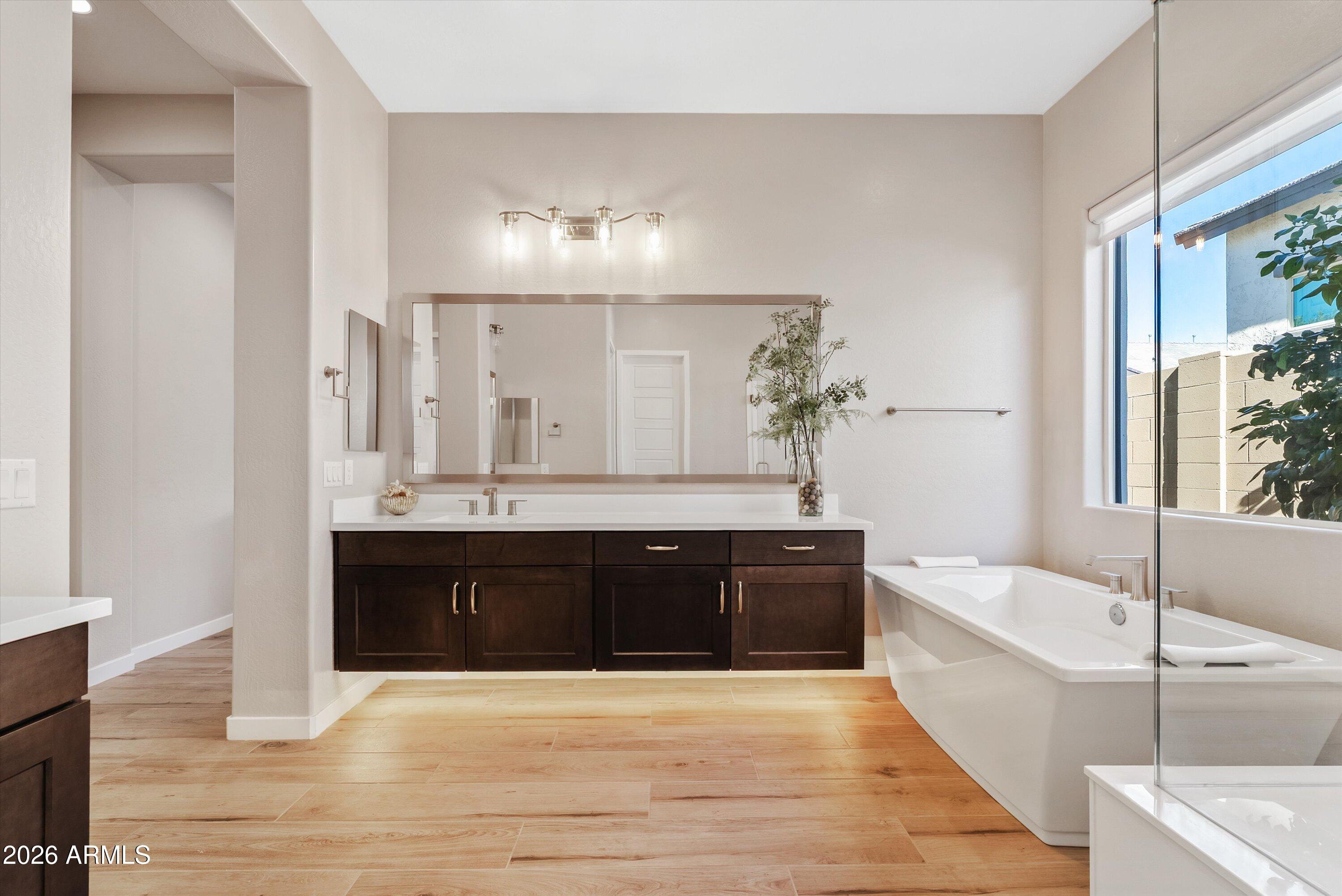 8142 East Jaeger Street Mesa, AZ 85207 - Photo 33 of 59 Primary Bathroom