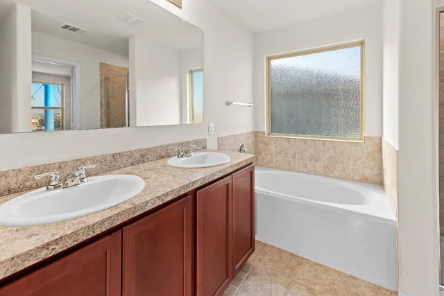 $235,000 | 224 Circle Way, Unit 13E, Jarrell, TX 76537