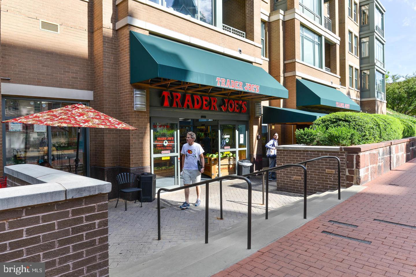 2501 M Street Northwest, Unit 718 Washington, DC 20037 - Photo 30 of 31