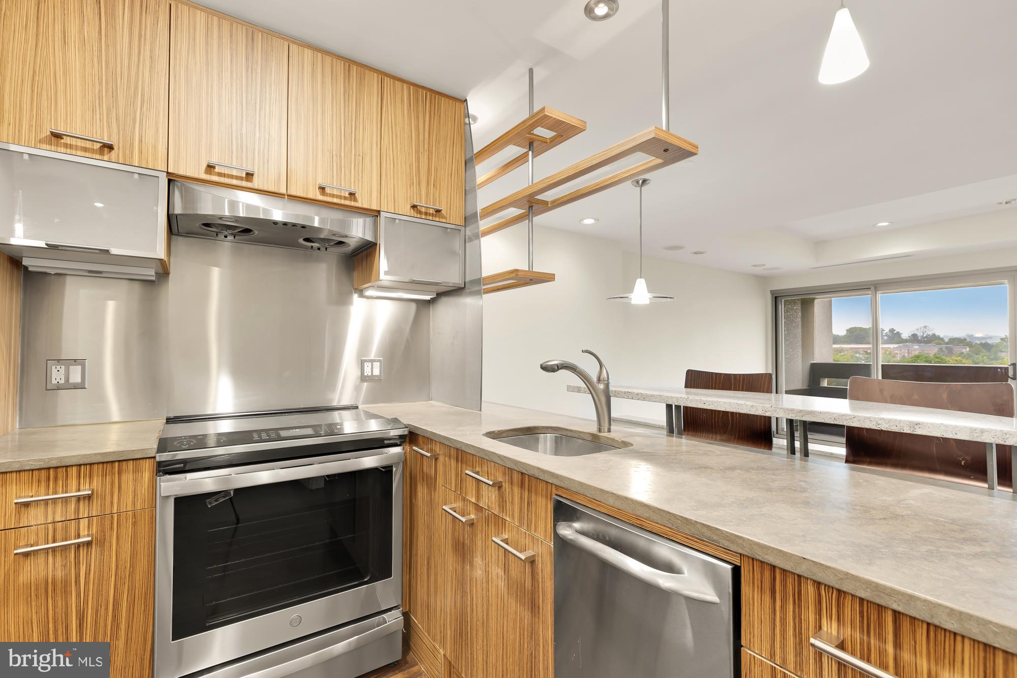 2501 M Street Northwest, Unit 718 Washington, DC 20037 - Photo 7 of 31