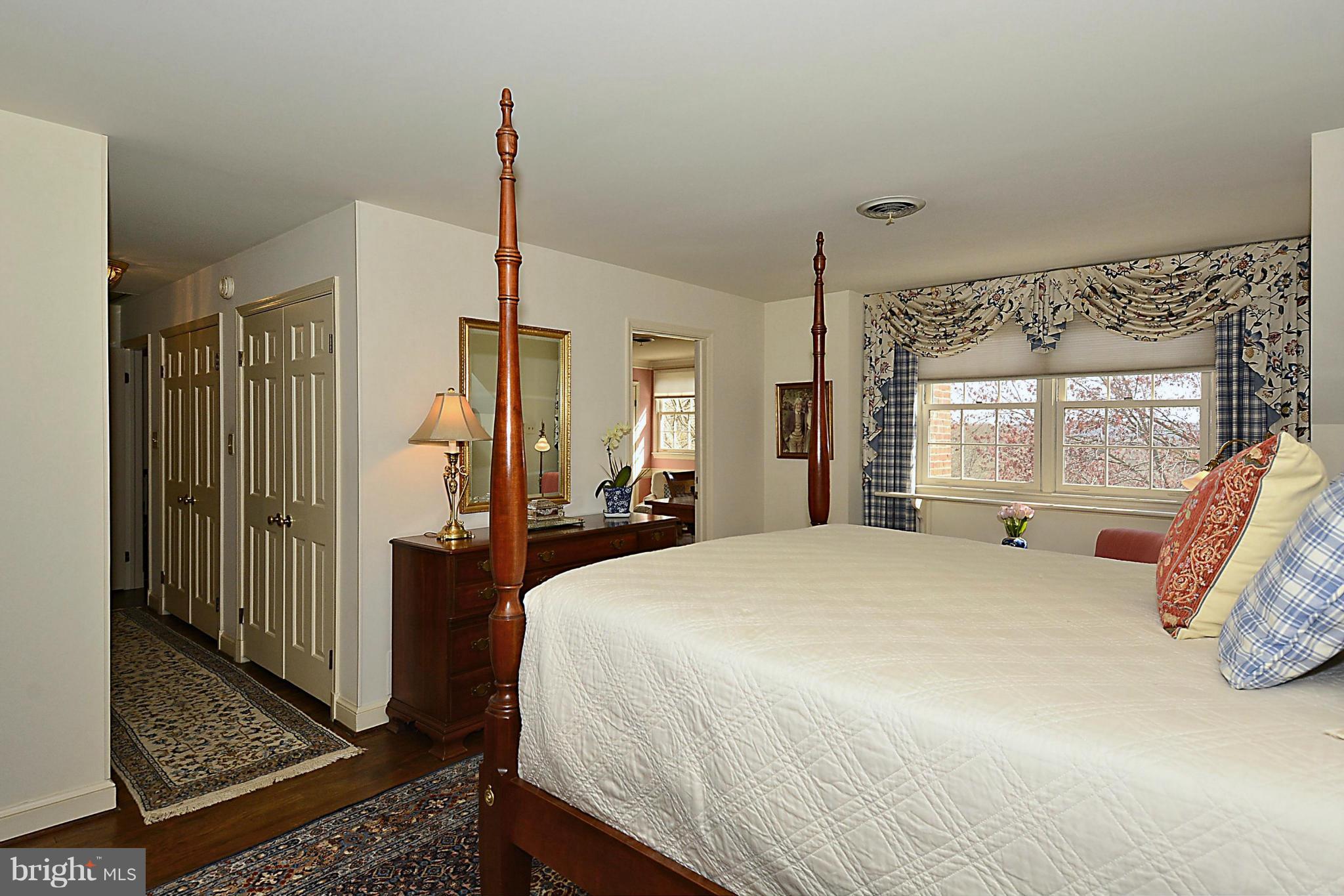 12514 Pennyfield Lock Road Potomac, MD 20854 - Photo 17 of 30 Bedroom (Master)